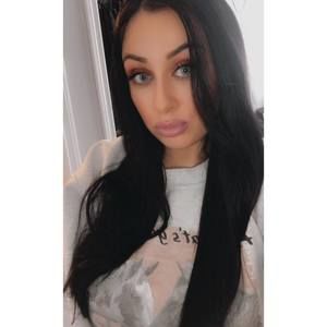 Meet your Posher, Fatima